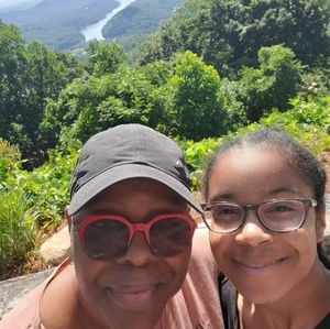 Meet your Posher, Clementine